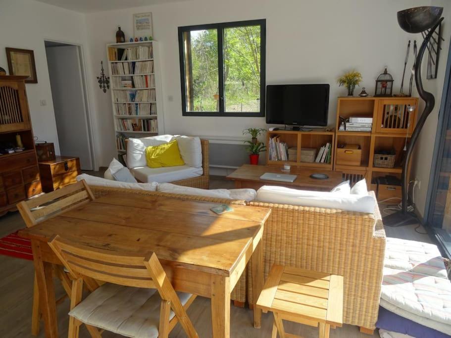 Beau 2 Pieces Avec Jardin Dans Villa A Mougins. Exterior foto
